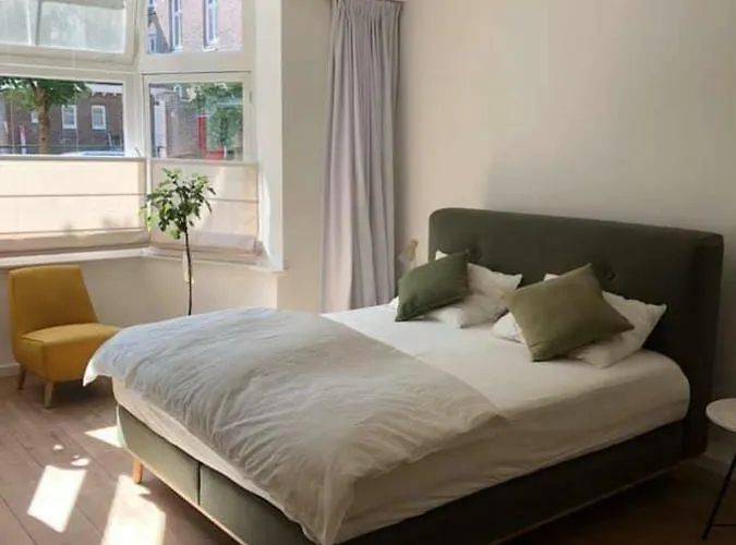 Huize Hoge Fronten Apartamento